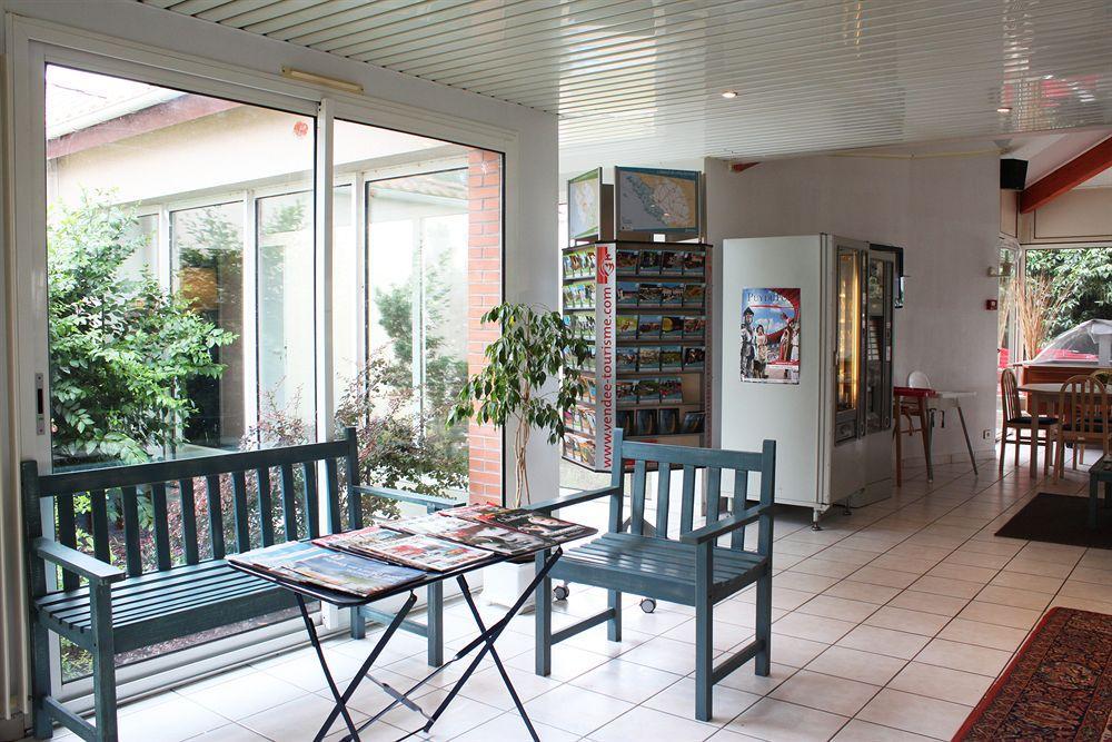 Arcantis Hotel Les Archers Cholet Exterior foto