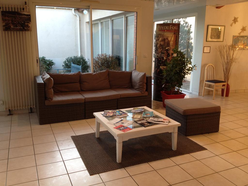 Arcantis Hotel Les Archers Cholet Exterior foto