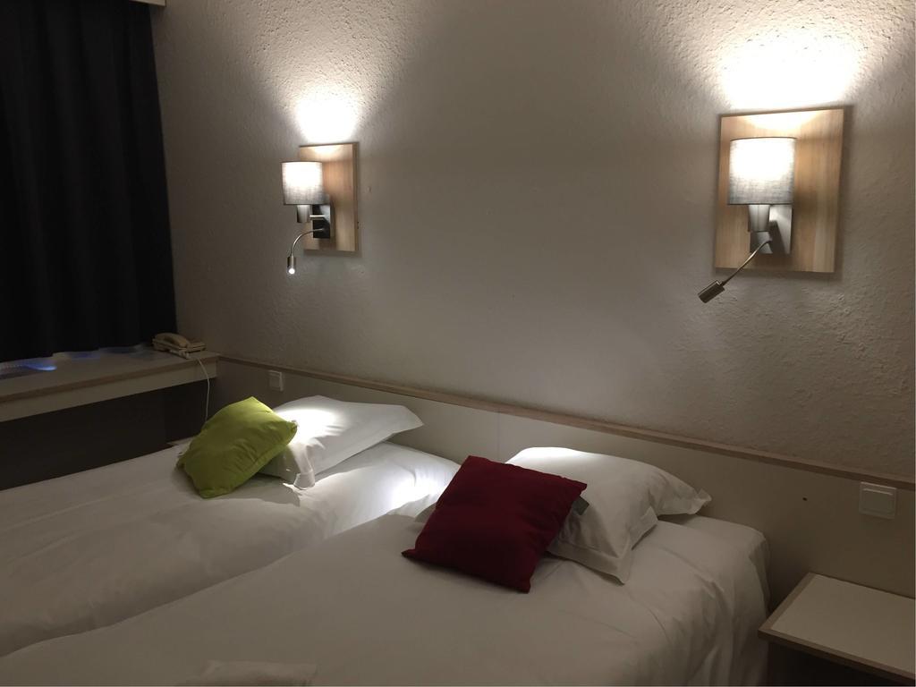 Arcantis Hotel Les Archers Cholet Exterior foto